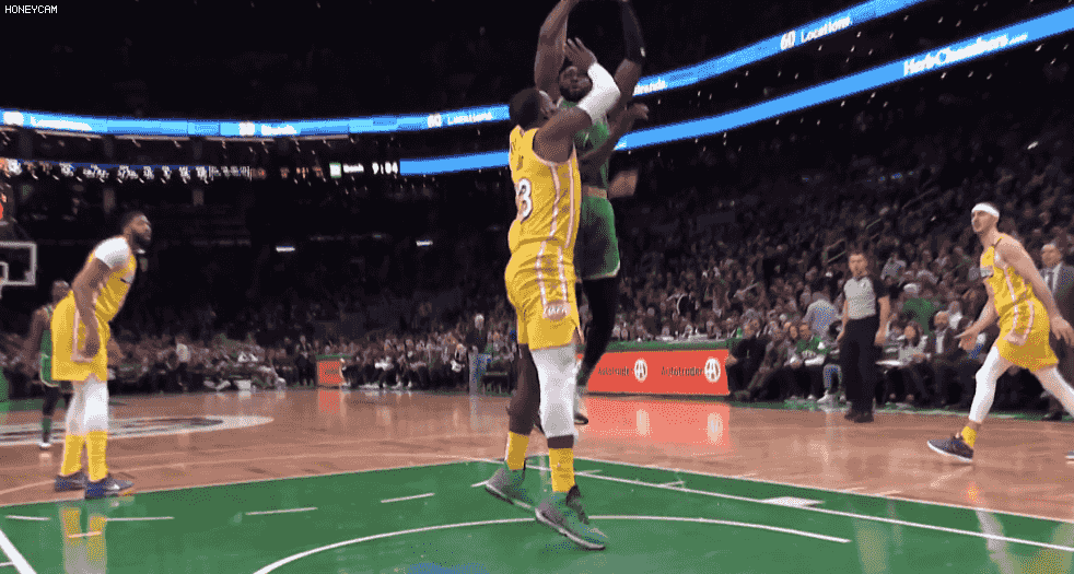 迈克·特劳特健康状况持续受关注