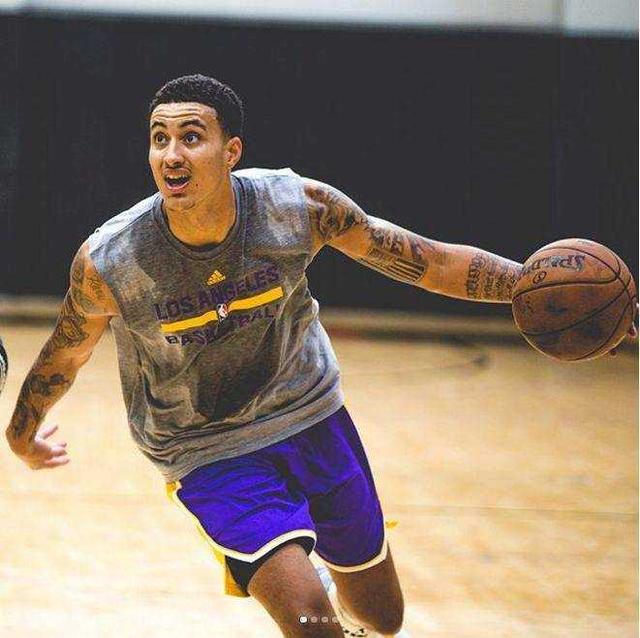 [图]丁俊晖不敌特鲁姆普 止步斯诺克英锦赛8强