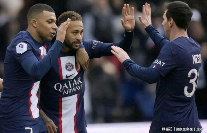 费尔明伤愈复出，巴塞罗那迎战贝蒂斯再添强援