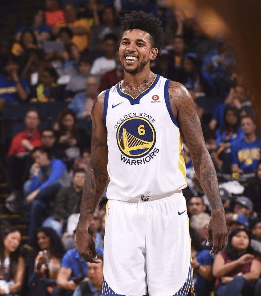 《开间小店》联动《中餐厅8》国民模拟经营手游携手全民美食综艺！