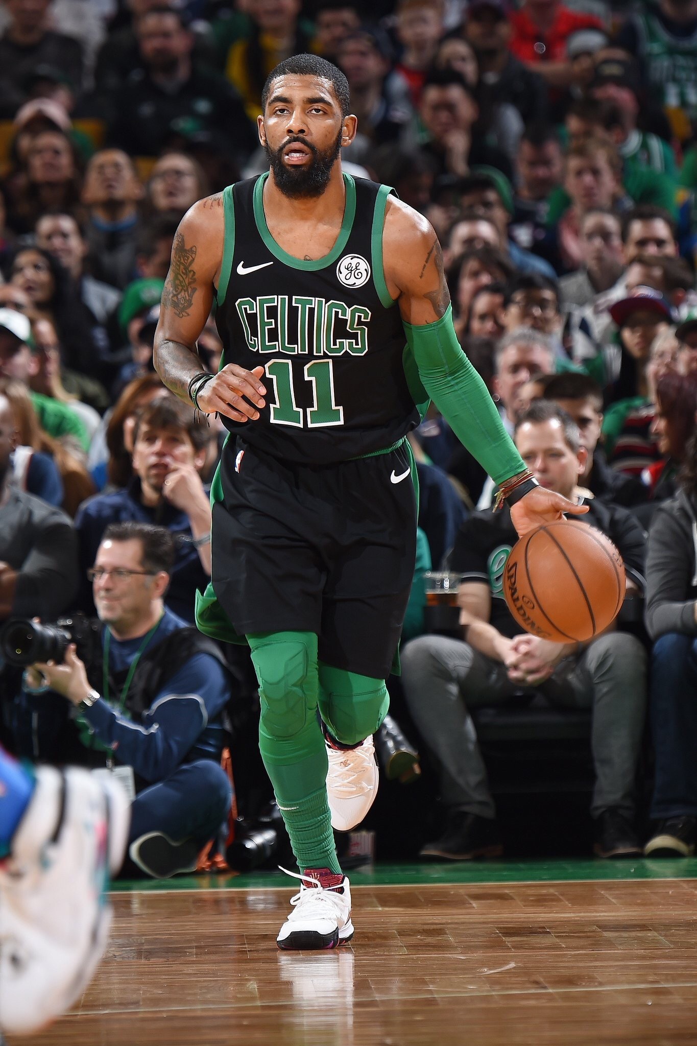 NBA历史上最强的30号巨星是库里，选择这个号码的巨星少