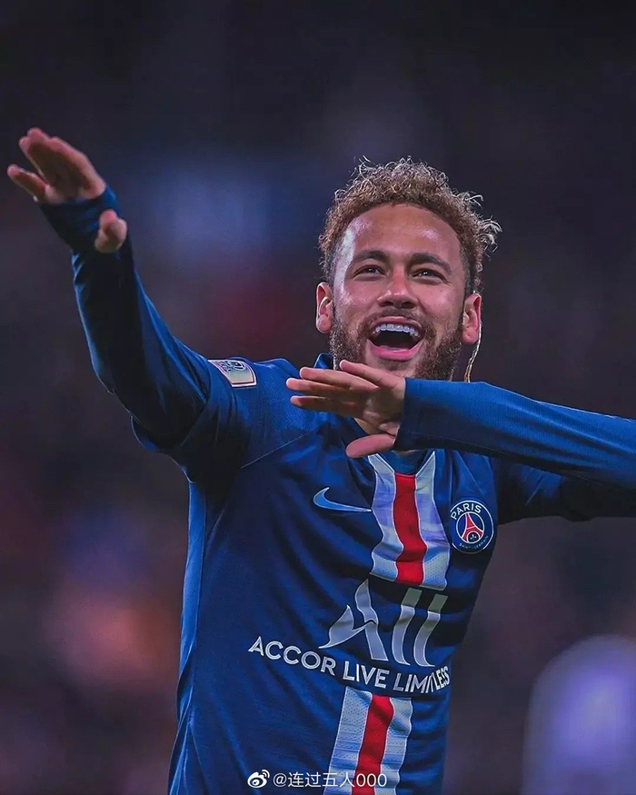 英超战报：沃特金斯、范黑克均双响，布莱顿3-4阿斯顿维拉