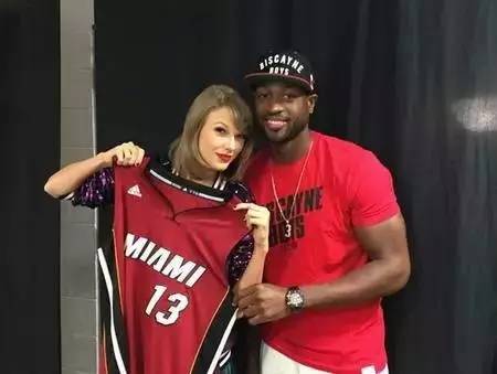 [德甲]拜仁左路不停球配合 穆西亚拉奔袭破门