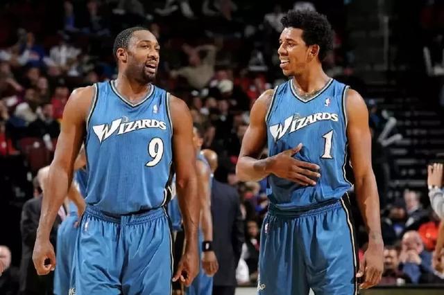 中国记录被改写，国际健将的诞生，奚枭横成为中长跑新的霸主