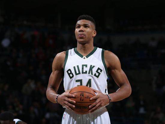 陈金锋在台湾举办引退赛，全场球迷落泪欢送其作为“先行者”的生涯